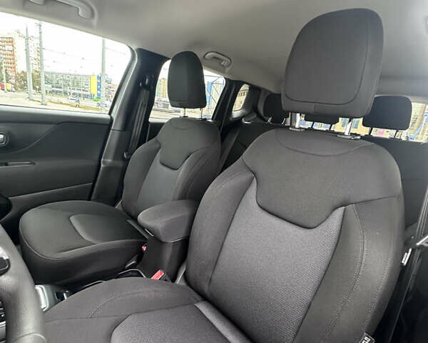 Сірий Джип Ренегат, об'ємом двигуна 2.36 л та пробігом 103 тис. км за 14500 $, фото 14 на Automoto.ua