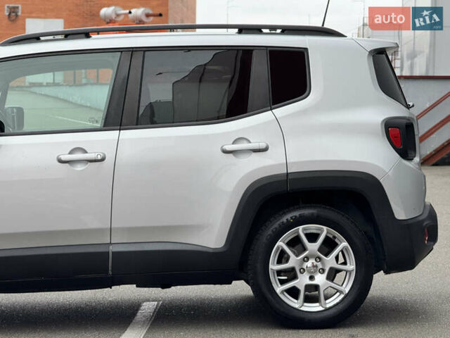 Серый Джип Ренегат, объемом двигателя 2.4 л и пробегом 89 тыс. км за 14500 $, фото 12 на Automoto.ua