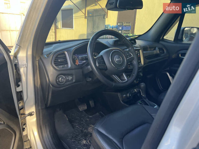 Сірий Джип Ренегат, об'ємом двигуна 1.33 л та пробігом 109 тис. км за 16500 $, фото 12 на Automoto.ua