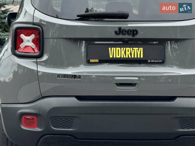 Сірий Джип Ренегат, об'ємом двигуна 2.4 л та пробігом 79 тис. км за 15500 $, фото 14 на Automoto.ua