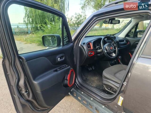 Сірий Джип Ренегат, об'ємом двигуна 1.33 л та пробігом 73 тис. км за 16500 $, фото 1 на Automoto.ua