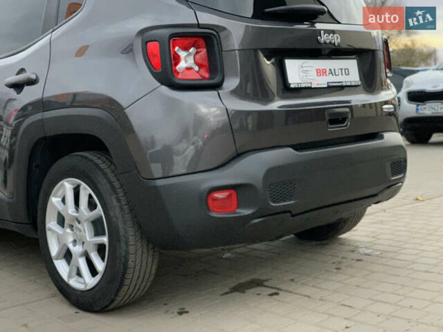 Серый Джип Ренегат, объемом двигателя 2.4 л и пробегом 95 тыс. км за 13499 $, фото 19 на Automoto.ua