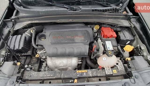 Джип Ренегат 2020 в Киеве на Automoto.ua Серый Джип Ренегат, объемом двигателя 2.36 л и пробегом 45 тыс. км за 17700 $, фото 10 на Automoto.ua