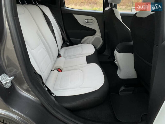 Серый Джип Ренегат, объемом двигателя 2.4 л и пробегом 95 тыс. км за 13499 $, фото 30 на Automoto.ua