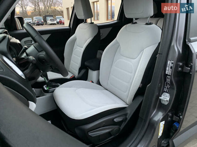 Серый Джип Ренегат, объемом двигателя 2.4 л и пробегом 95 тыс. км за 13499 $, фото 25 на Automoto.ua