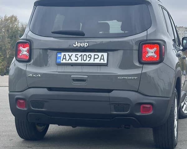 Сірий Джип Ренегат, об'ємом двигуна 2.36 л та пробігом 103 тис. км за 14500 $, фото 5 на Automoto.ua