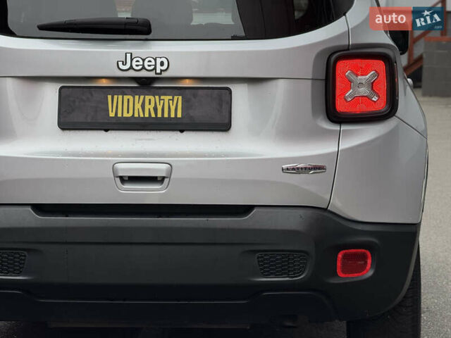 Серый Джип Ренегат, объемом двигателя 2.4 л и пробегом 89 тыс. км за 14500 $, фото 17 на Automoto.ua
