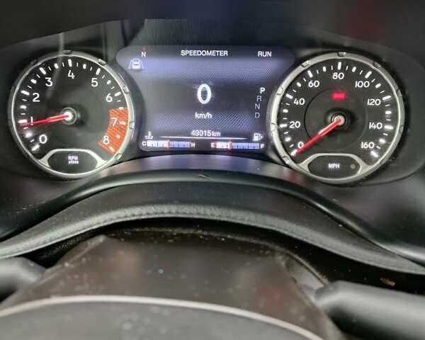 Серый Джип Ренегат, объемом двигателя 1.33 л и пробегом 49 тыс. км за 19900 $, фото 2 на Automoto.ua