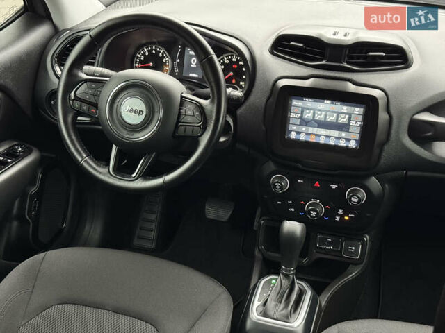 Сірий Джип Ренегат, об'ємом двигуна 2.4 л та пробігом 79 тис. км за 15500 $, фото 19 на Automoto.ua