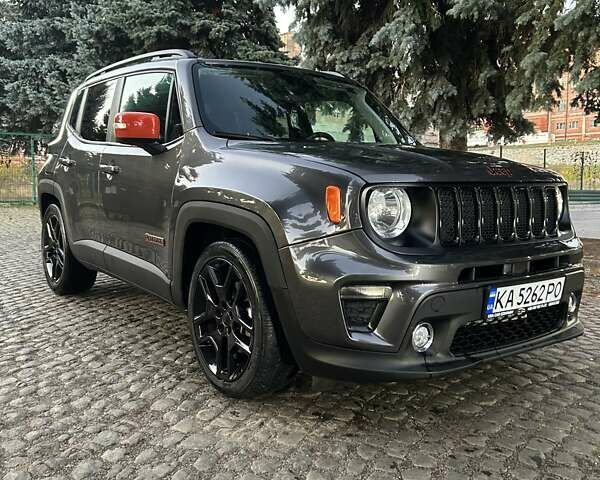 Серый Джип Ренегат, объемом двигателя 2.36 л и пробегом 158 тыс. км за 14600 $, фото 5 на Automoto.ua