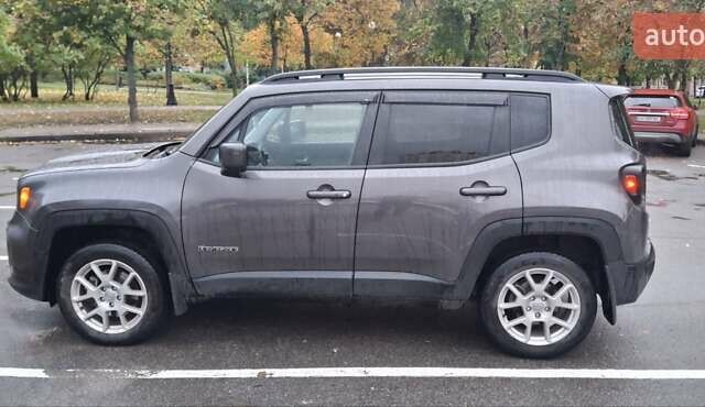 Джип Ренегат 2020 в Киеве на Automoto.ua Серый Джип Ренегат, объемом двигателя 2.36 л и пробегом 45 тыс. км за 17700 $, фото 3 на Automoto.ua