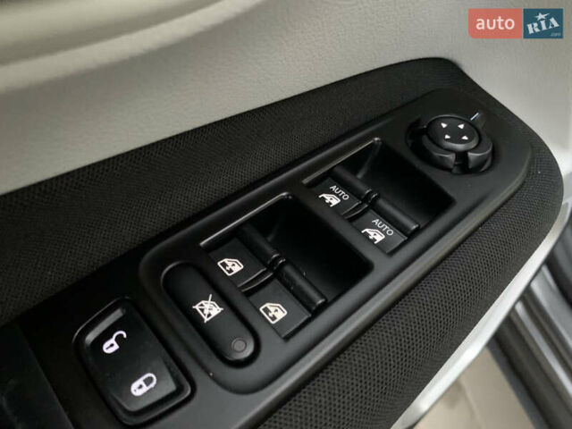 Серый Джип Ренегат, объемом двигателя 2.4 л и пробегом 95 тыс. км за 13499 $, фото 43 на Automoto.ua