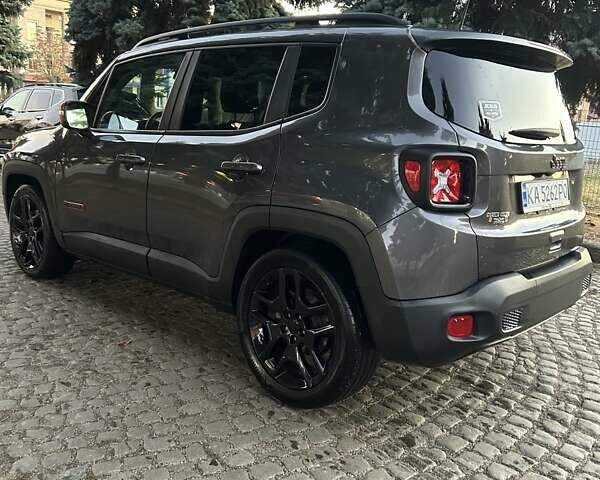 Серый Джип Ренегат, объемом двигателя 2.36 л и пробегом 158 тыс. км за 14600 $, фото 2 на Automoto.ua