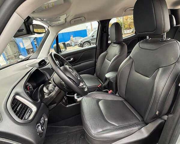 Джип Ренегат 2020 в Киеве на Automoto.ua Серый Джип Ренегат, объемом двигателя 1.33 л и пробегом 57 тыс. км за 18000 $, фото 21 на Automoto.ua