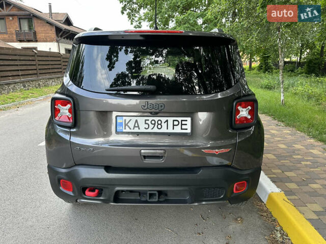 Серый Джип Ренегат, объемом двигателя 1.33 л и пробегом 81 тыс. км за 17800 $, фото 20 на Automoto.ua
