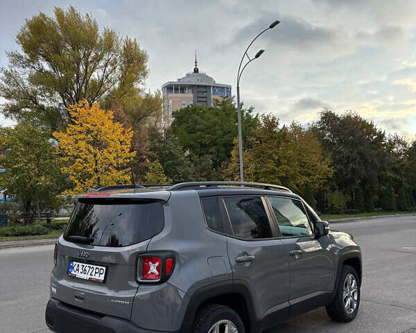 Джип Ренегат 2020 в Киеве на Automoto.ua Серый Джип Ренегат, объемом двигателя 1.33 л и пробегом 57 тыс. км за 18000 $, фото 5 на Automoto.ua