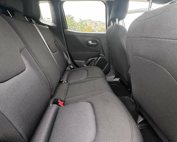 Сірий Джип Ренегат, об'ємом двигуна 2.36 л та пробігом 103 тис. км за 14500 $, фото 12 на Automoto.ua