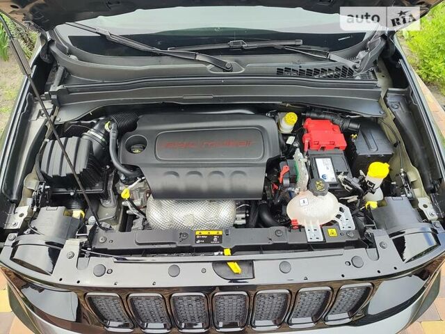 Серый Джип Ренегат, объемом двигателя 2.4 л и пробегом 7 тыс. км за 19000 $, фото 16 на Automoto.ua