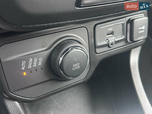 Сірий Джип Ренегат, об'ємом двигуна 2.36 л та пробігом 103 тис. км за 14500 $, фото 18 на Automoto.ua