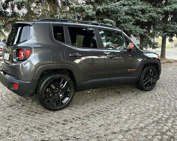 Серый Джип Ренегат, объемом двигателя 2.36 л и пробегом 158 тыс. км за 14600 $, фото 4 на Automoto.ua