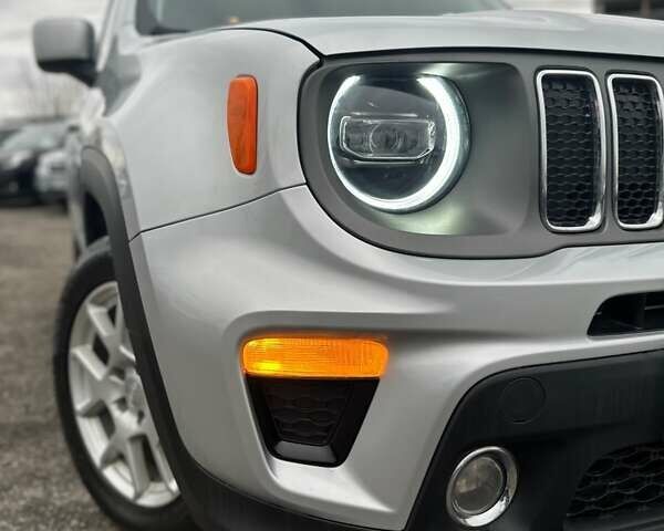 Серый Джип Ренегат, объемом двигателя 2.4 л и пробегом 17 тыс. км за 16200 $, фото 2 на Automoto.ua