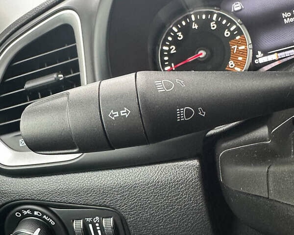 Серый Джип Ренегат, объемом двигателя 2.4 л и пробегом 17 тыс. км за 16200 $, фото 31 на Automoto.ua