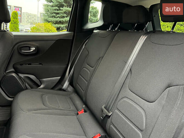 Серый Джип Ренегат, объемом двигателя 2.4 л и пробегом 46 тыс. км за 15800 $, фото 22 на Automoto.ua