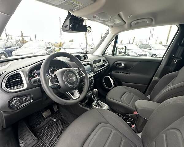 Серый Джип Ренегат, объемом двигателя 2.4 л и пробегом 17 тыс. км за 16200 $, фото 20 на Automoto.ua