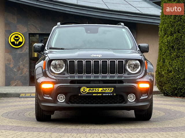 Серый Джип Ренегат, объемом двигателя 2.4 л и пробегом 46 тыс. км за 15800 $, фото 1 на Automoto.ua