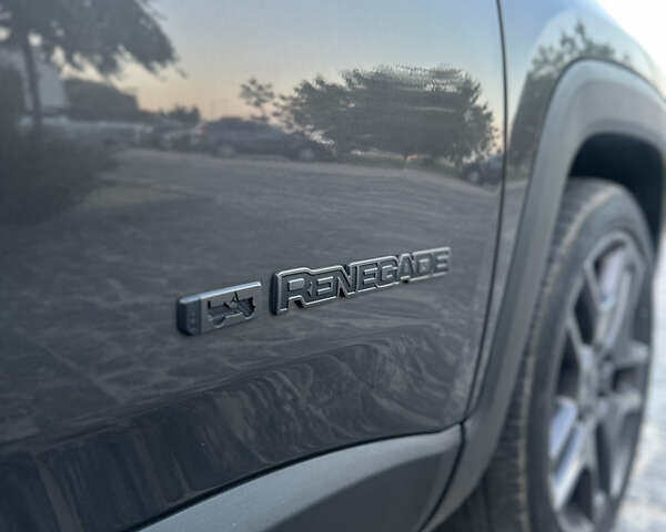 Серый Джип Ренегат, объемом двигателя 2.4 л и пробегом 70 тыс. км за 16700 $, фото 13 на Automoto.ua