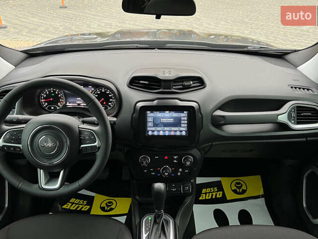 Серый Джип Ренегат, объемом двигателя 2.4 л и пробегом 46 тыс. км за 15800 $, фото 13 на Automoto.ua