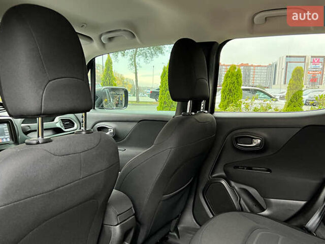 Серый Джип Ренегат, объемом двигателя 2.4 л и пробегом 46 тыс. км за 15800 $, фото 21 на Automoto.ua