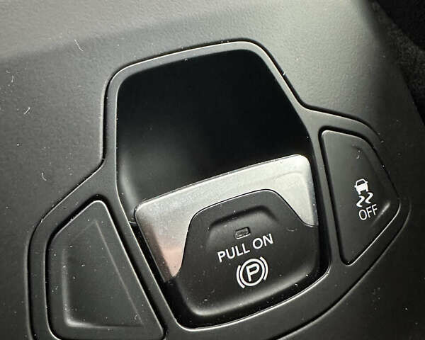 Серый Джип Ренегат, объемом двигателя 2.4 л и пробегом 17 тыс. км за 16200 $, фото 34 на Automoto.ua