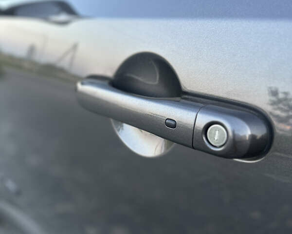 Серый Джип Ренегат, объемом двигателя 2.4 л и пробегом 70 тыс. км за 16700 $, фото 14 на Automoto.ua