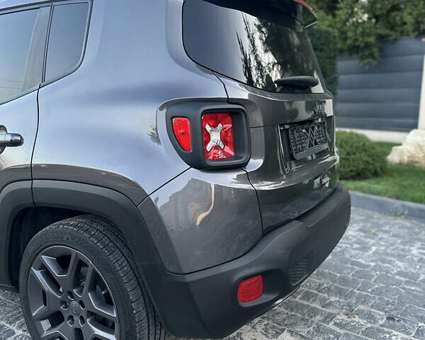 Серый Джип Ренегат, объемом двигателя 2.4 л и пробегом 70 тыс. км за 16700 $, фото 12 на Automoto.ua