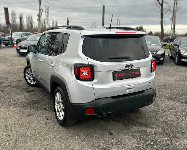 Серый Джип Ренегат, объемом двигателя 2.4 л и пробегом 17 тыс. км за 16200 $, фото 9 на Automoto.ua