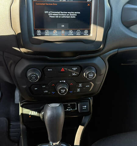 Серый Джип Ренегат, объемом двигателя 2.4 л и пробегом 57 тыс. км за 18490 $, фото 12 на Automoto.ua