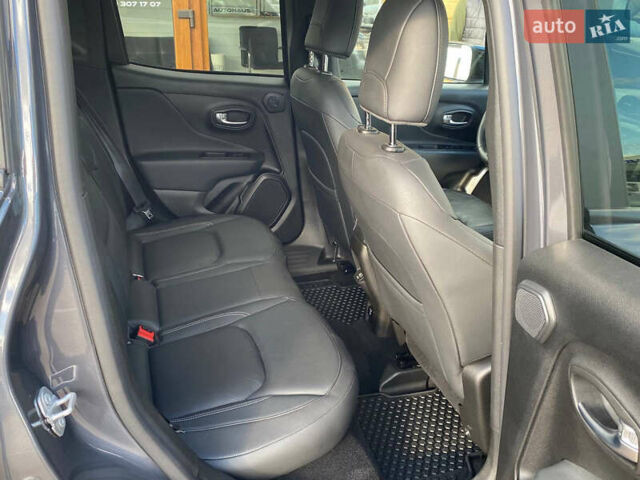 Серый Джип Ренегат, объемом двигателя 1.33 л и пробегом 55 тыс. км за 18900 $, фото 11 на Automoto.ua