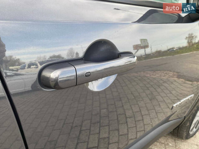 Серый Джип Ренегат, объемом двигателя 1.33 л и пробегом 55 тыс. км за 18900 $, фото 25 на Automoto.ua