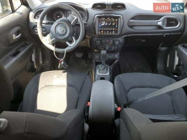 Серый Джип Ренегат, объемом двигателя 1.33 л и пробегом 22 тыс. км за 5100 $, фото 7 на Automoto.ua