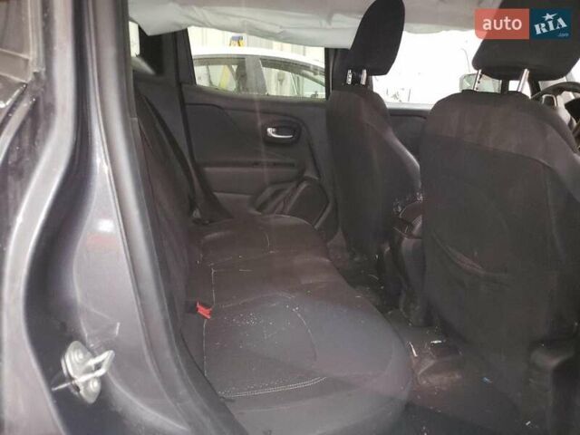 Джип Ренегат 2023 в Харькове на Automoto.ua Серый Джип Ренегат, объемом двигателя 1.33 л и пробегом 49 тыс. км за 13500 $, фото 10 на Automoto.ua