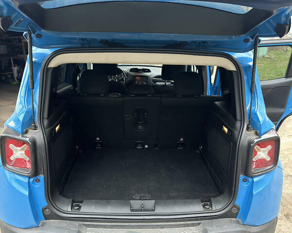 Синій Джип Ренегат, об'ємом двигуна 2.36 л та пробігом 155 тис. км за 12450 $, фото 12 на Automoto.ua