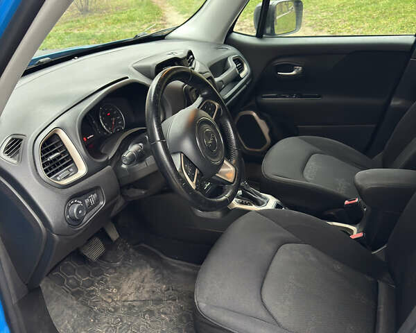 Синій Джип Ренегат, об'ємом двигуна 2.36 л та пробігом 155 тис. км за 12450 $, фото 9 на Automoto.ua