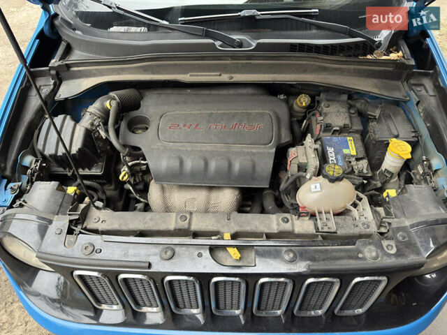 Синій Джип Ренегат, об'ємом двигуна 2.36 л та пробігом 155 тис. км за 12450 $, фото 6 на Automoto.ua