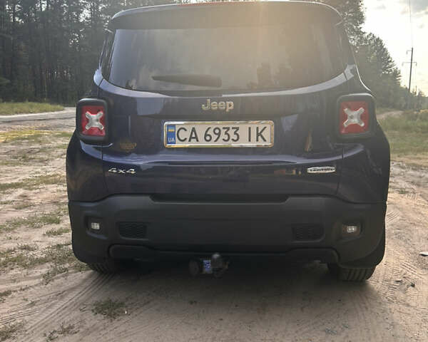 Синий Джип Ренегат, объемом двигателя 2.36 л и пробегом 325 тыс. км за 10500 $, фото 4 на Automoto.ua