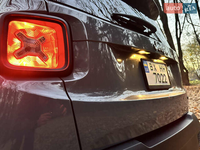 Синий Джип Ренегат, объемом двигателя 2.36 л и пробегом 110 тыс. км за 14000 $, фото 2 на Automoto.ua