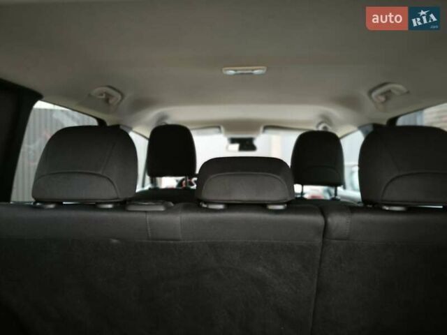 Синій Джип Ренегат, об'ємом двигуна 2.36 л та пробігом 122 тис. км за 12850 $, фото 8 на Automoto.ua