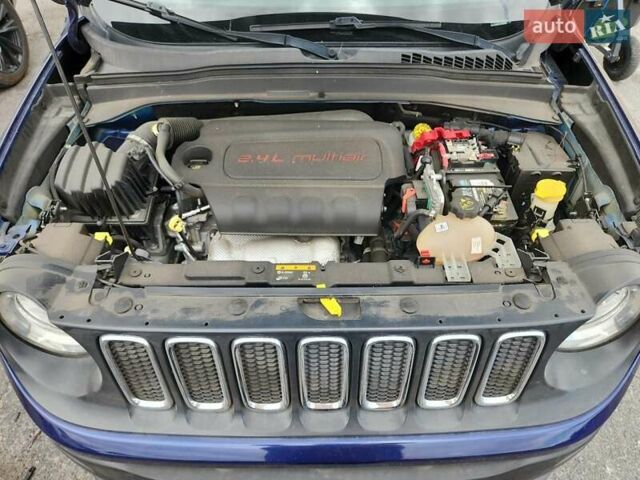 Джип Ренегат 2018 у Луцьку на Automoto.ua Синій Джип Ренегат, об'ємом двигуна 2.36 л та пробігом 61 тис. км за 1500 $, фото 11 на Automoto.ua