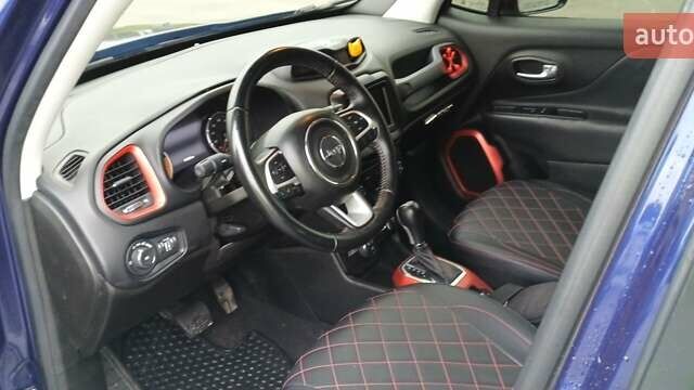 Синий Джип Ренегат, объемом двигателя 1.3 л и пробегом 45 тыс. км за 12400 $, фото 11 на Automoto.ua