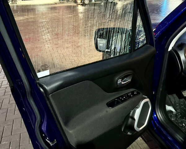 Синій Джип Ренегат, об'ємом двигуна 2.36 л та пробігом 130 тис. км за 14000 $, фото 8 на Automoto.ua